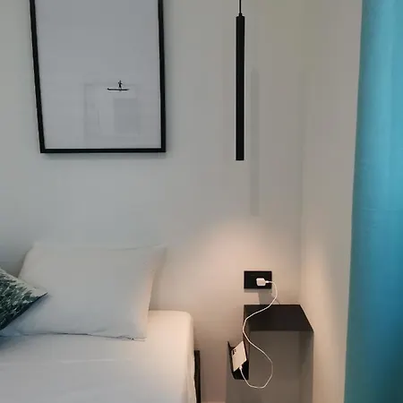 Apartman Moderni Tina Mundanije
