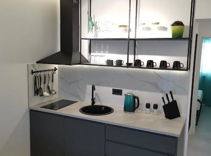 アパート Moderni Tina *