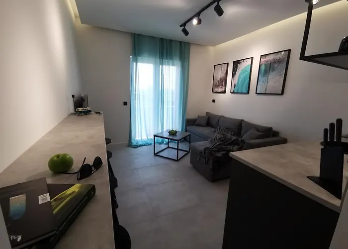 Moderni Tina * Mundanije